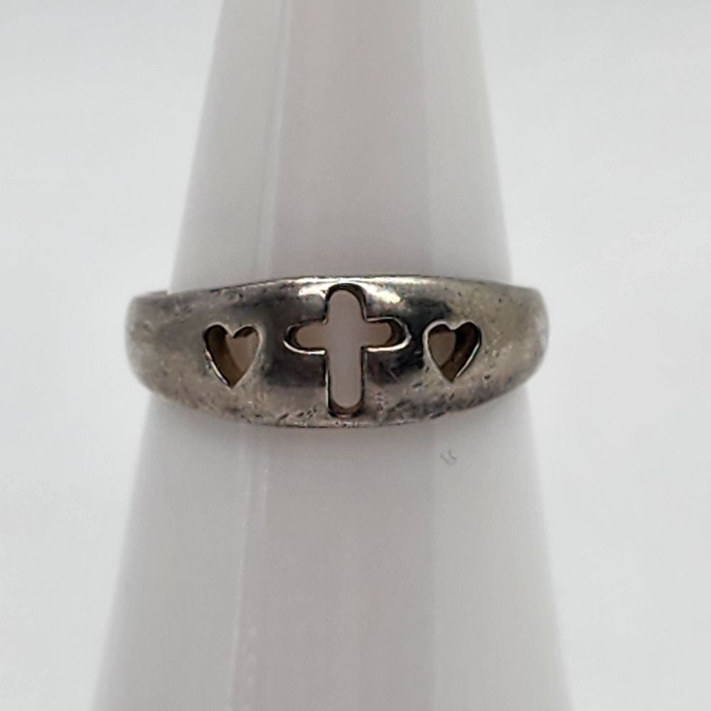 Sterling Silver Cross & Hearts Cutout Ring (5.75)